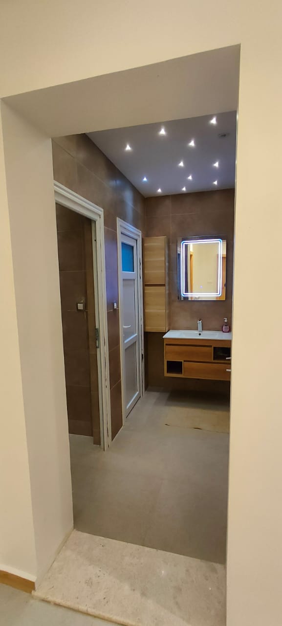 Superbe villa moderne avec piscine à El Mohgoun – 180 m² de confort et d’élégance