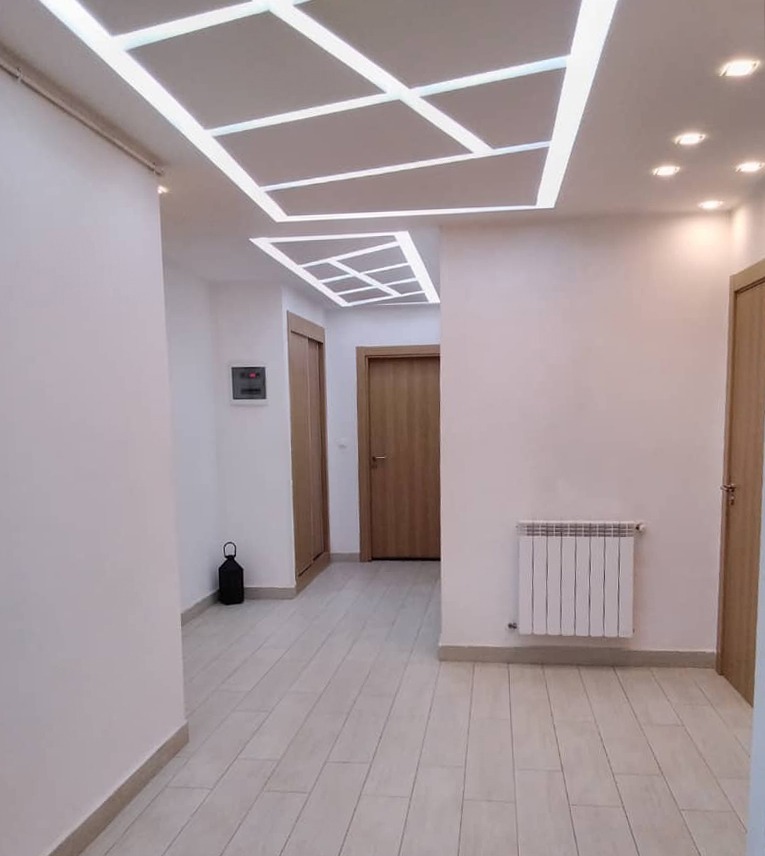 Appartement F4 à Maraval – Immeuble avec ascenseur et parking, emplacement idéal