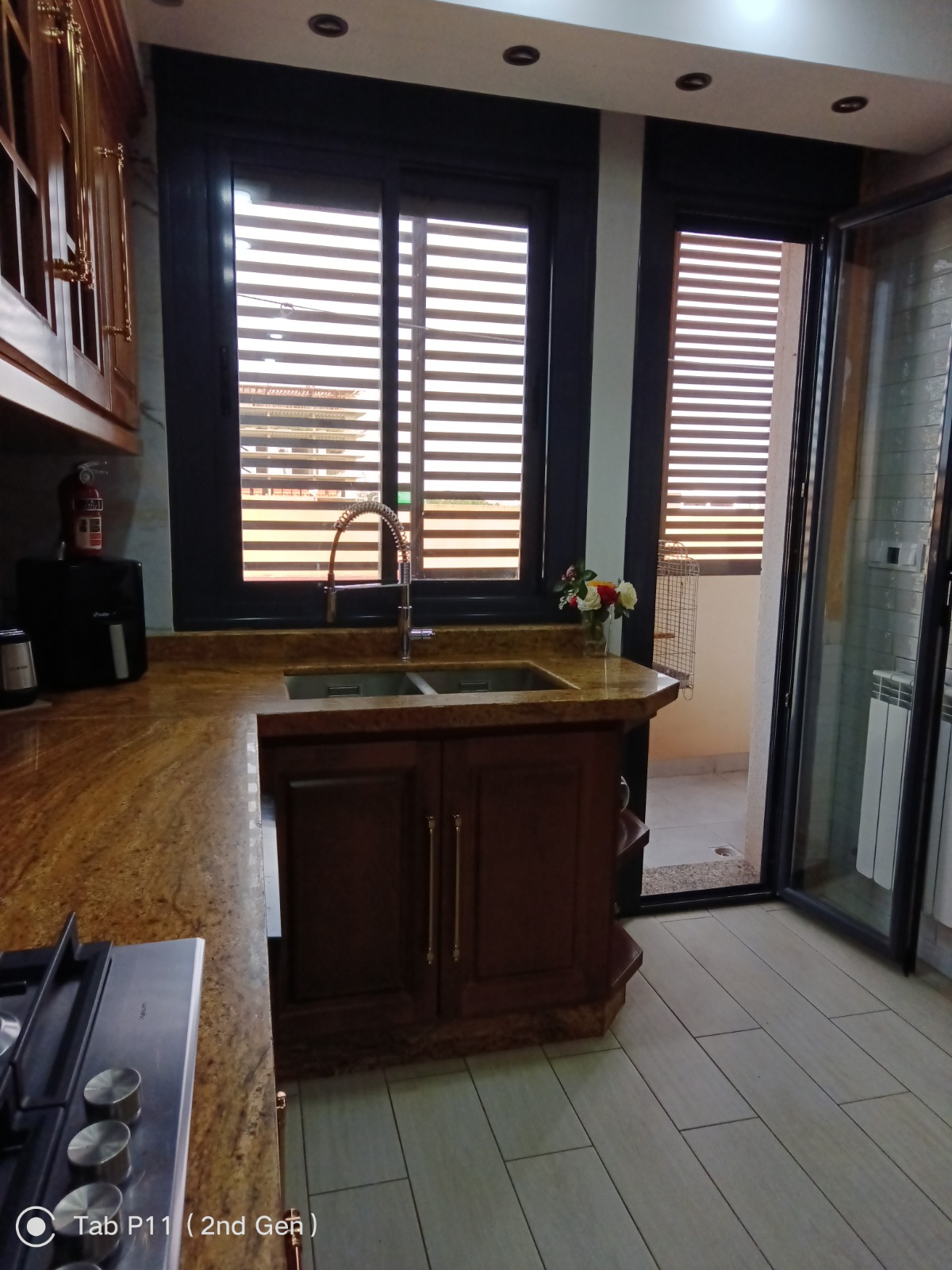 Appartement F4 à Maraval – Immeuble avec ascenseur et parking, emplacement idéal