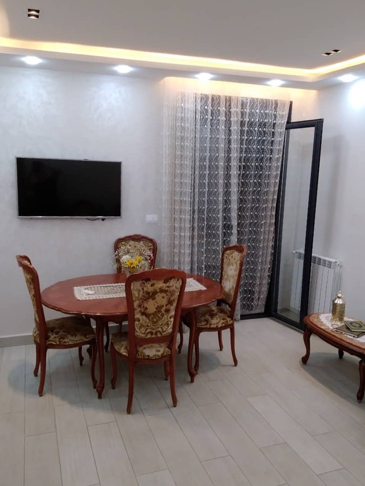 Appartement F4 à Maraval – Immeuble avec ascenseur et parking, emplacement idéal