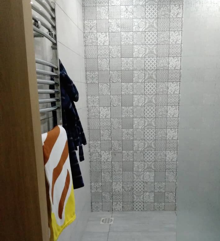 Appartement F4 à Maraval – Immeuble avec ascenseur et parking, emplacement idéal