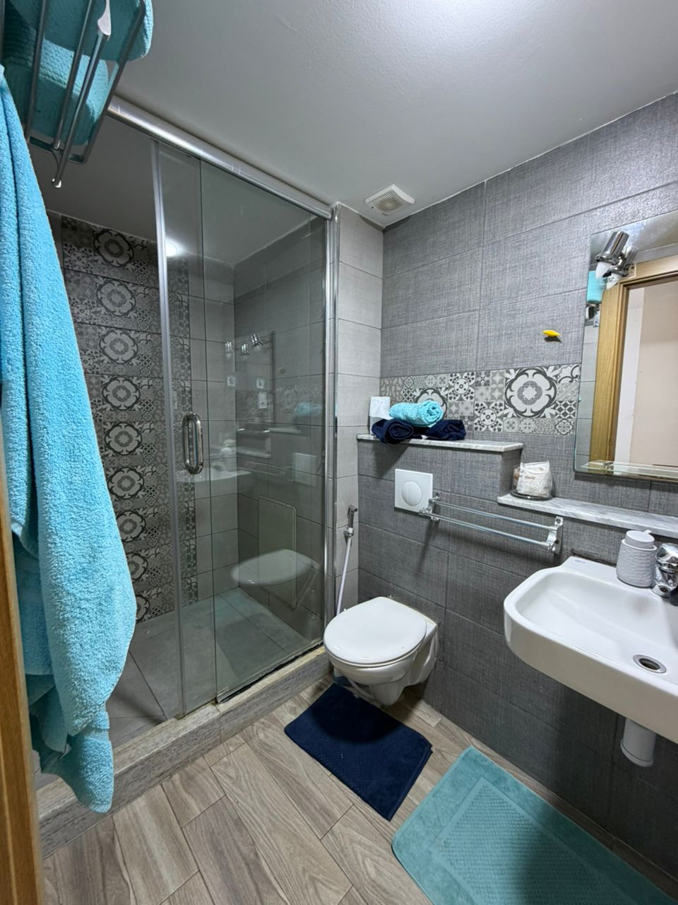 Appartement F3 de 100m² à louer - Confort et emplacement idéal | 18 000 DZD / nuit