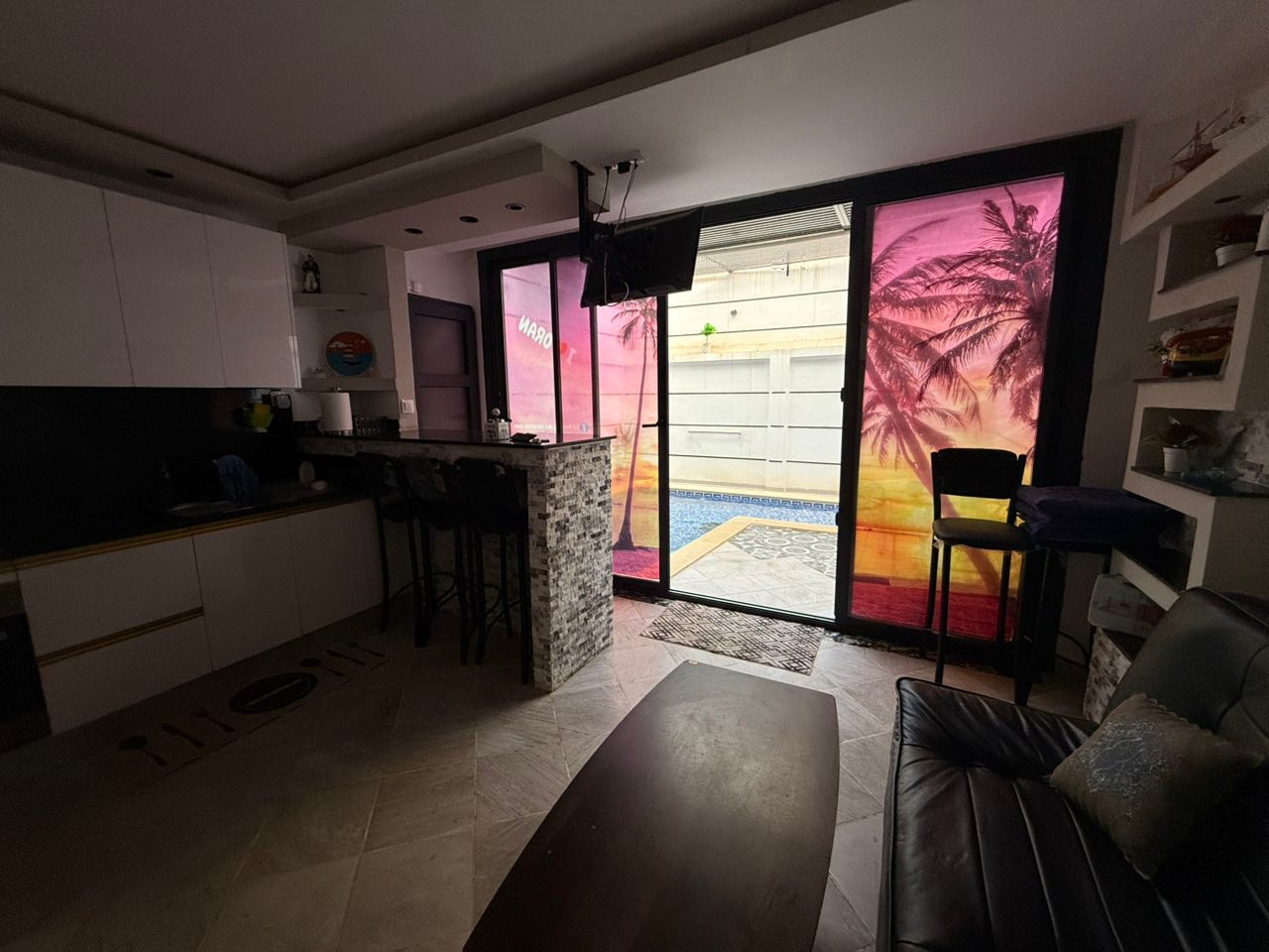 Duplex avec piscine à louer – 200 m² de confort et détente | Prix selon période