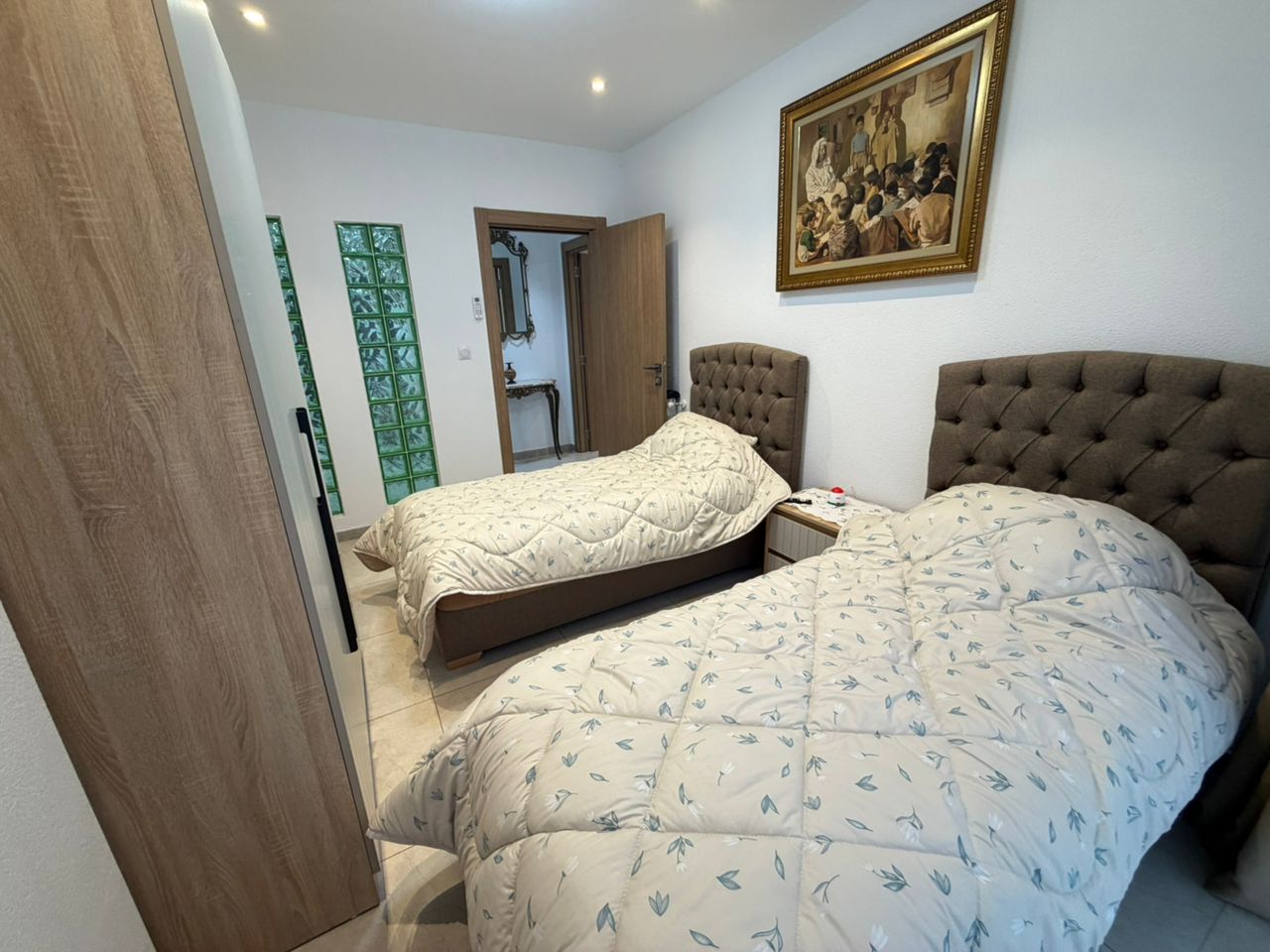 Appartement F2 avec piscine à louer – 120 m² de confort | Prix selon période