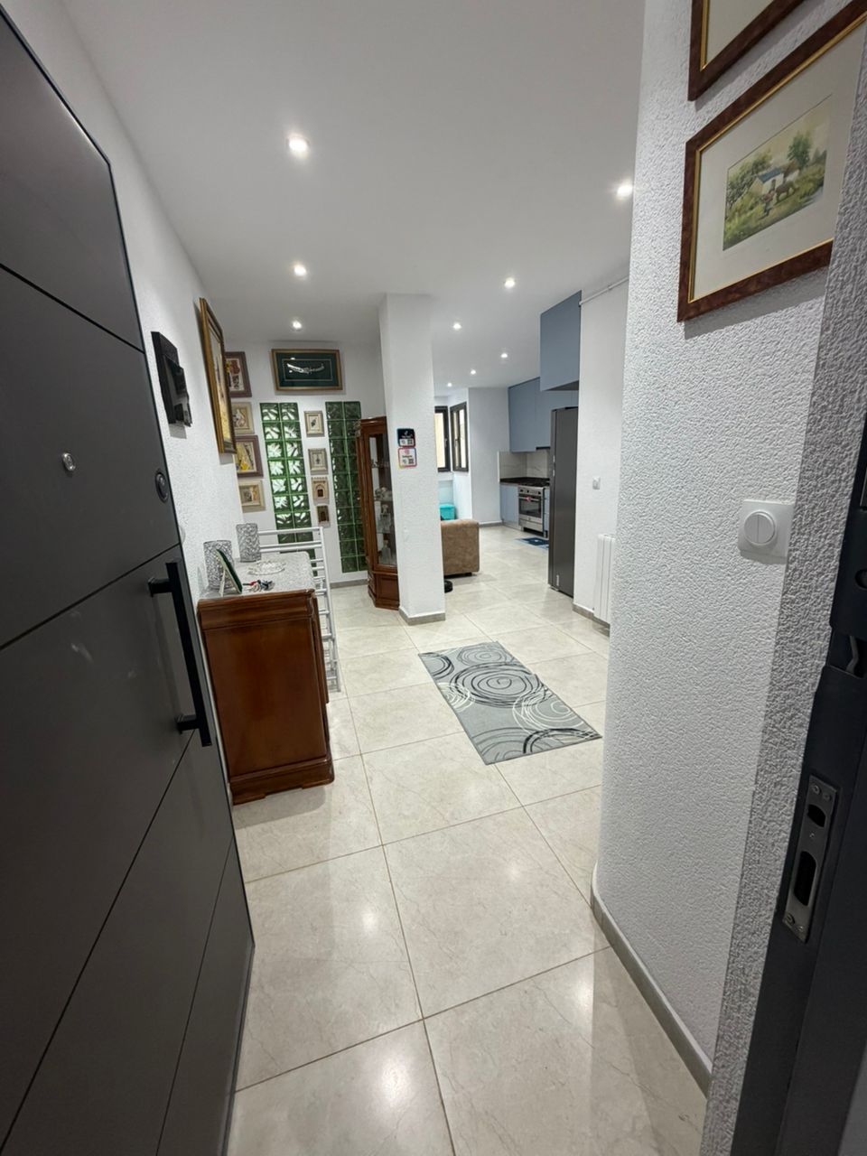 Appartement F2 avec piscine à louer – 120 m² de confort | Prix selon période