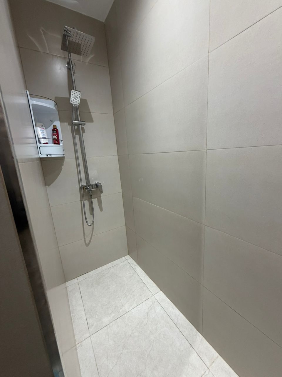 Appartement F2 avec piscine à louer – 120 m² de confort | Prix selon période