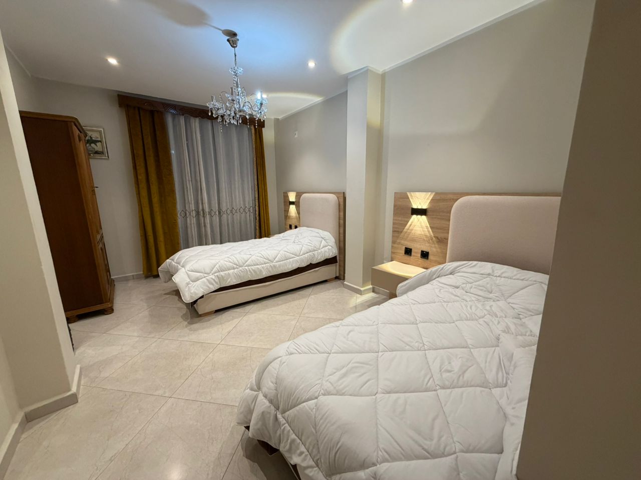 Appartement F4 de 170 m² à louer – Confort et espace | 20 000 DZD / nuit