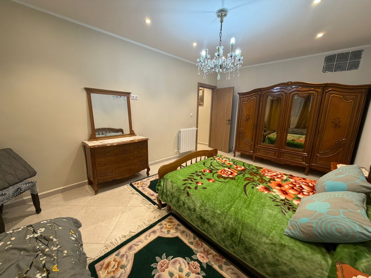 Appartement F4 de 170 m² à louer – Confort et espace | 20 000 DZD / nuit