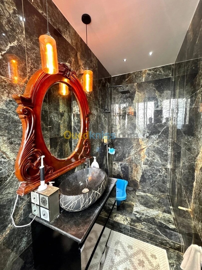 Magnifique villa avec piscine à Ain El Turck, Oran – Location saisonnière | Vue et confort