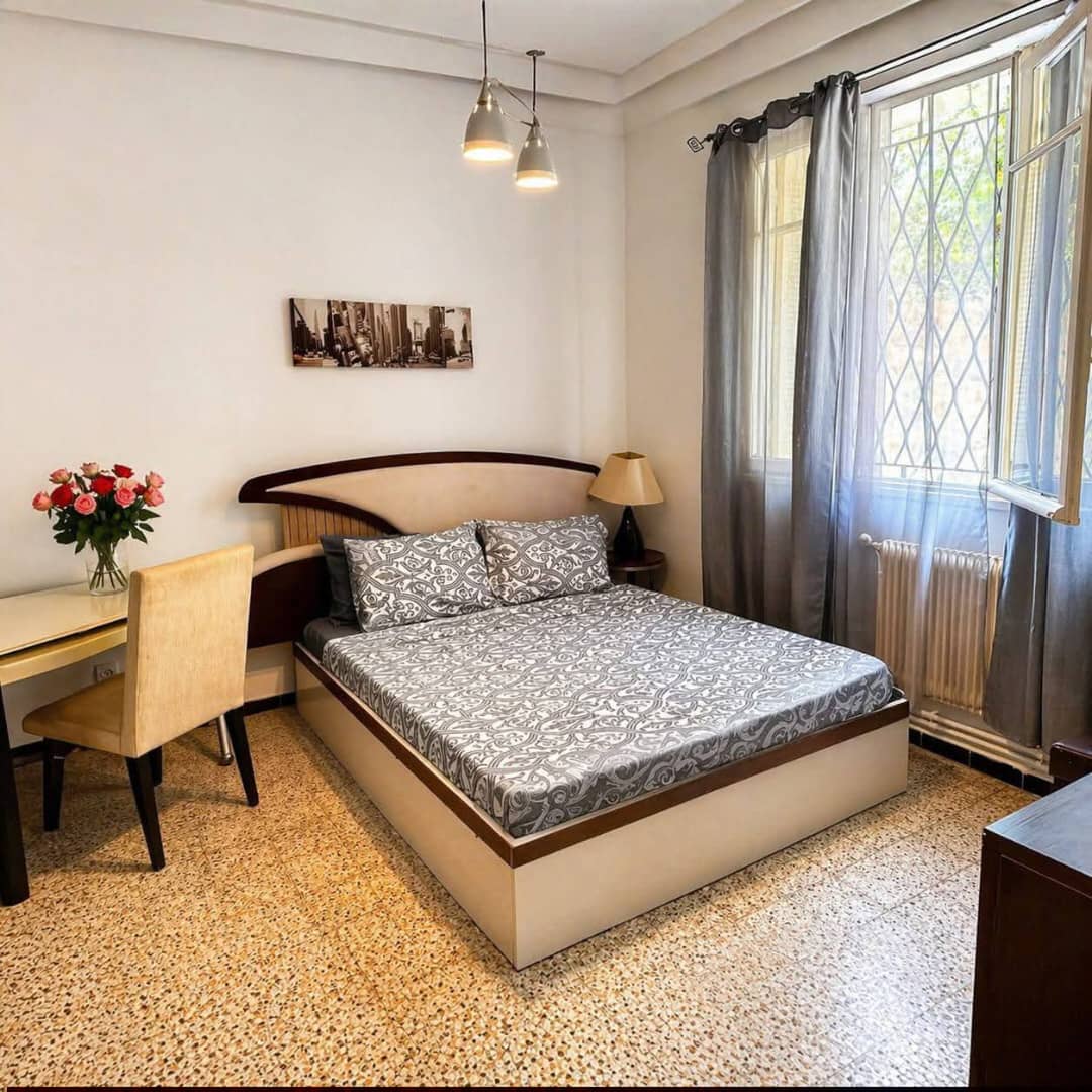 Villa de standing avec piscine et grand jardin à Ain El Turck – 1500 m² | Location courte durée