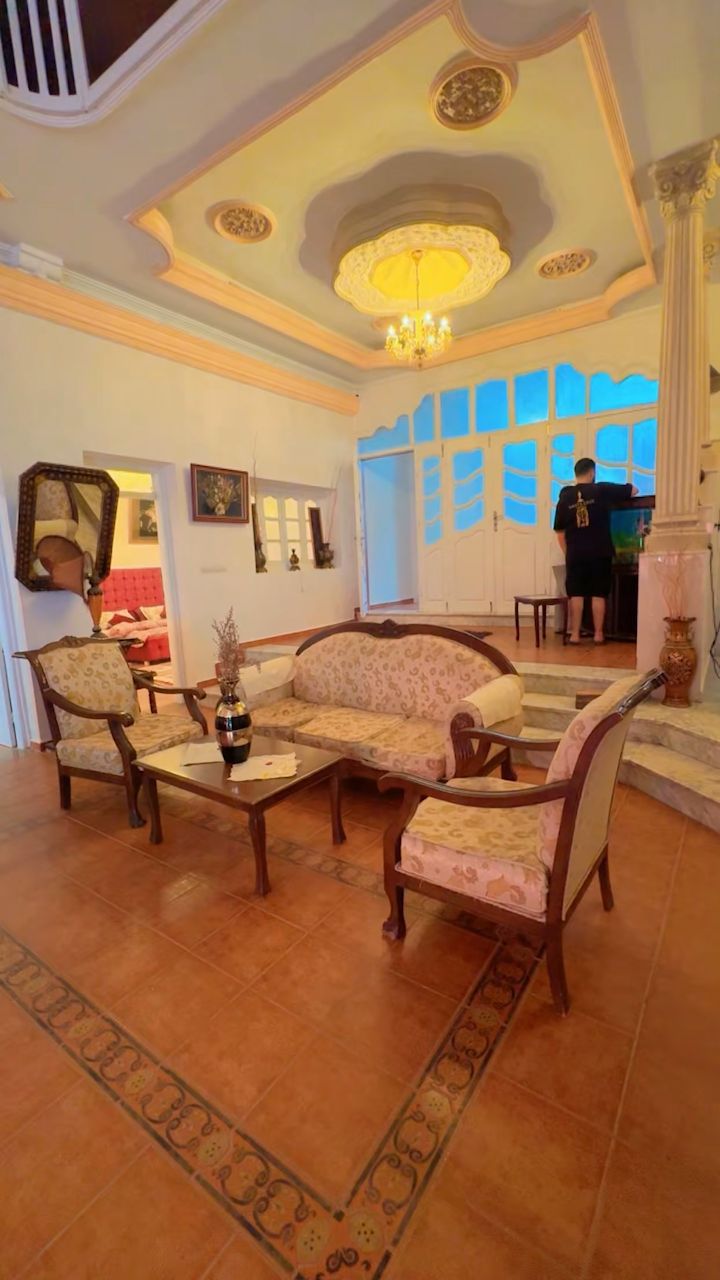 Belle villa avec piscine à louer à Trait d’Union – À côté d’Hotel Oran Bay | 45 000 DZD / nuit