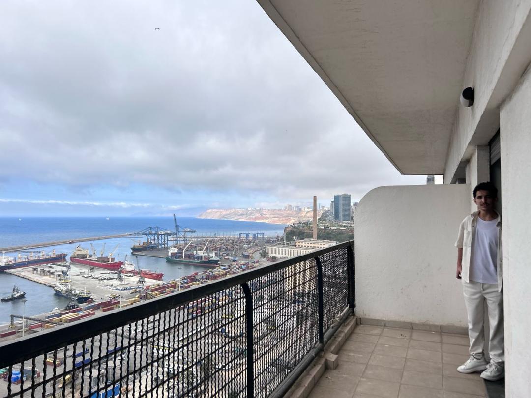 Appartement T3 au Front de Mer d’Oran – 13ème étage | Location courte durée avec vue exceptionnelle